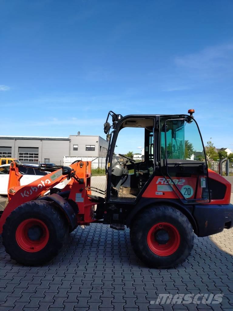 Kubota R 082 Cargadoras sobre ruedas