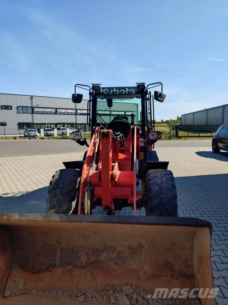 Kubota R 082 Cargadoras sobre ruedas