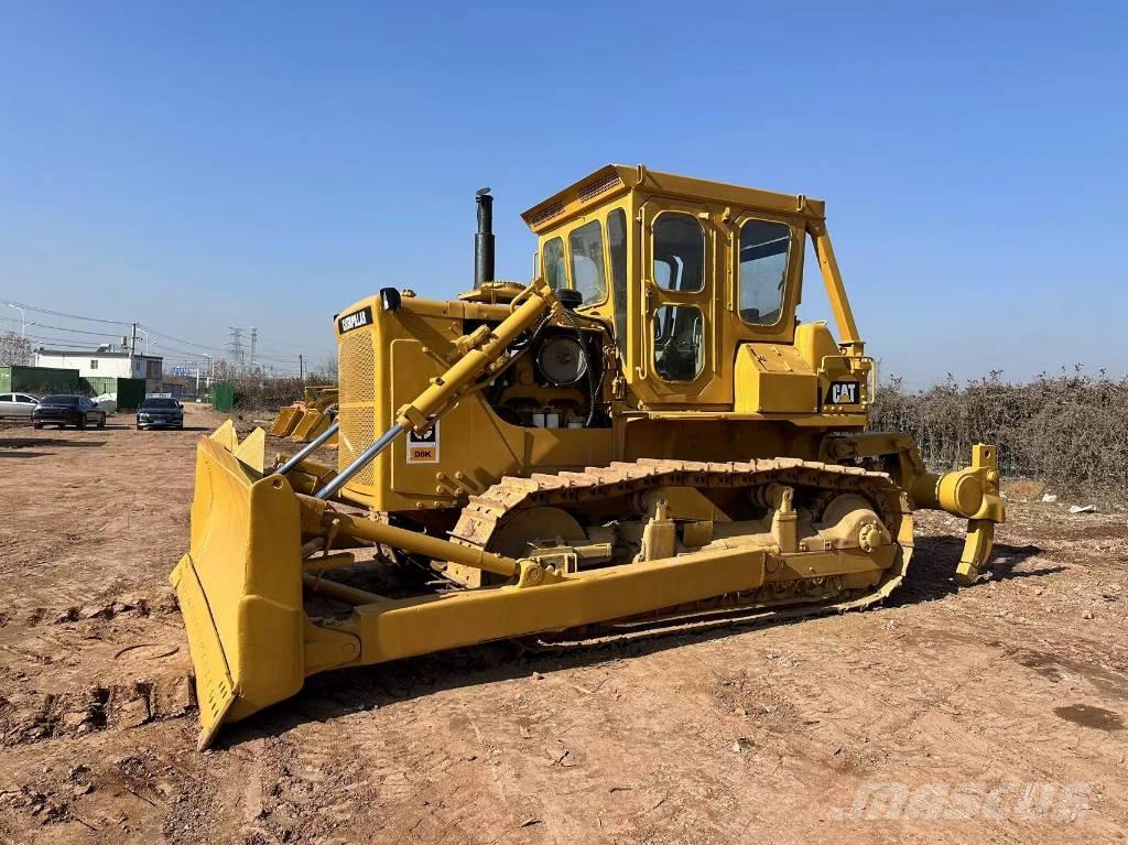 CAT D8K Buldozer sobre oruga