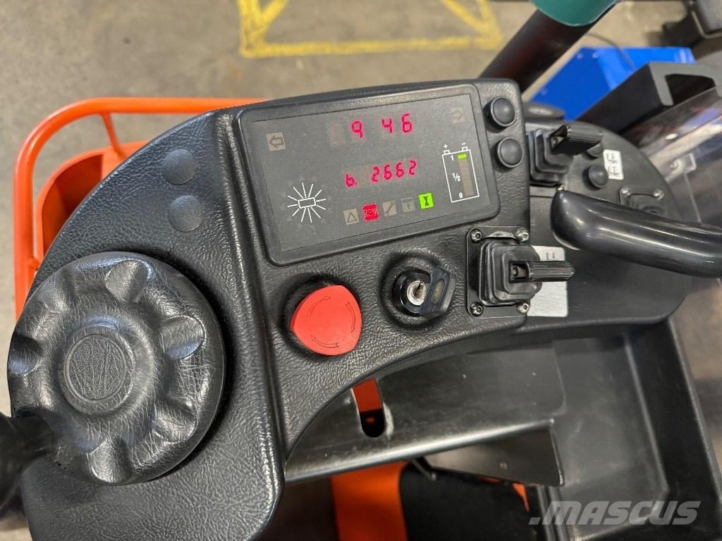 Toyota SSE135L Apiladoras eléctricos