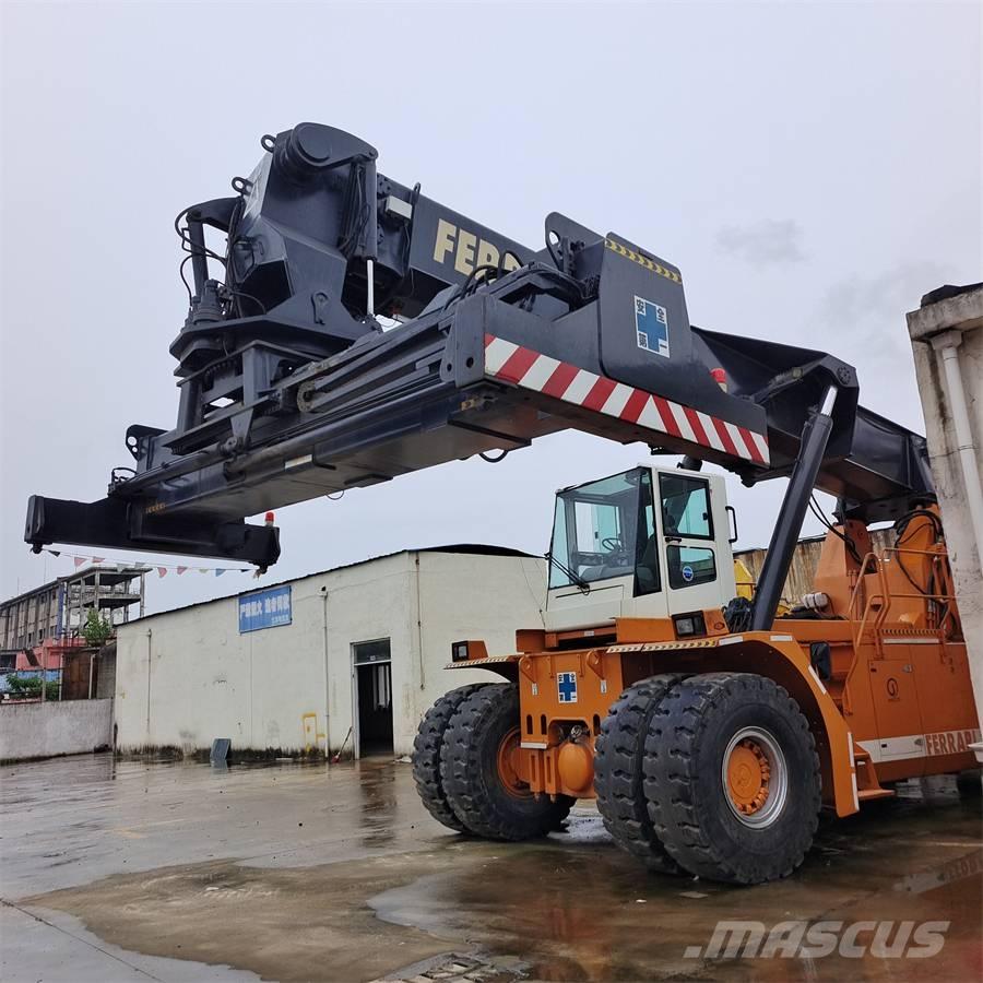 Ferrari 278 Grúas para contenedores