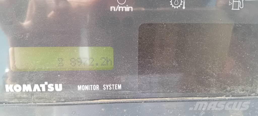 Komatsu D61EX-15 Buldozer sobre oruga