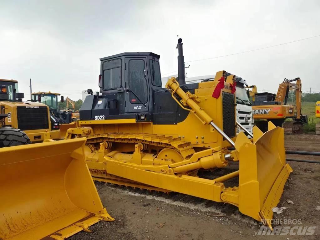 Shantui SD 22 Buldozer sobre oruga