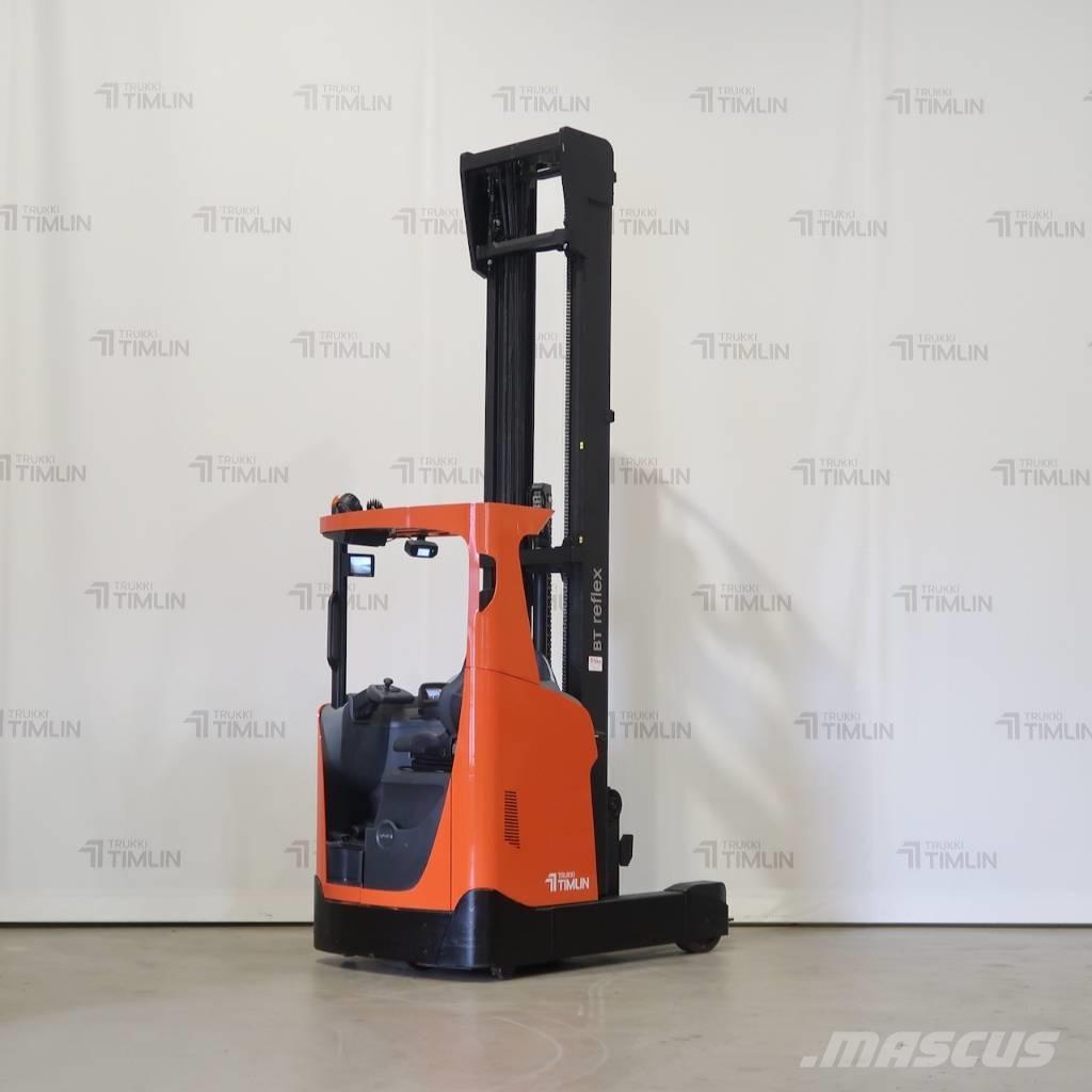 Toyota RRE200HC Montacargas de alcance de gran altura