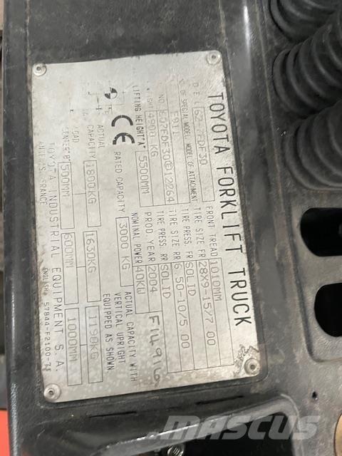 Toyota 62-7FDF30 Camiones diesel