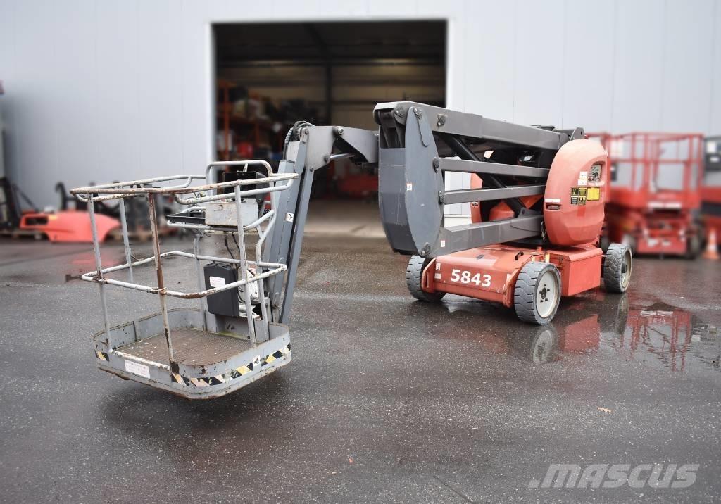 Manitou 150 AETJC Plataformas con brazo de elevación manual