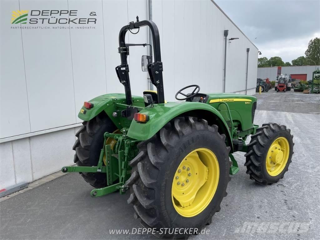 John Deere 5055E Tractores