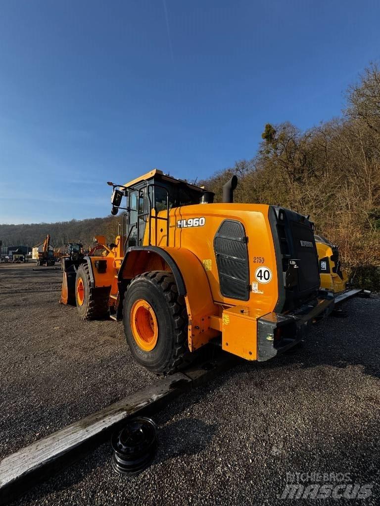 Hyundai HL 960 Cargadoras sobre ruedas