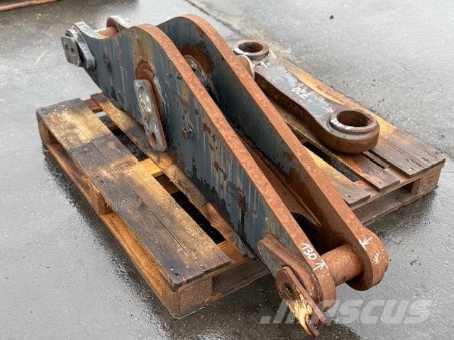 CNH BUCKET LINK Cucharones