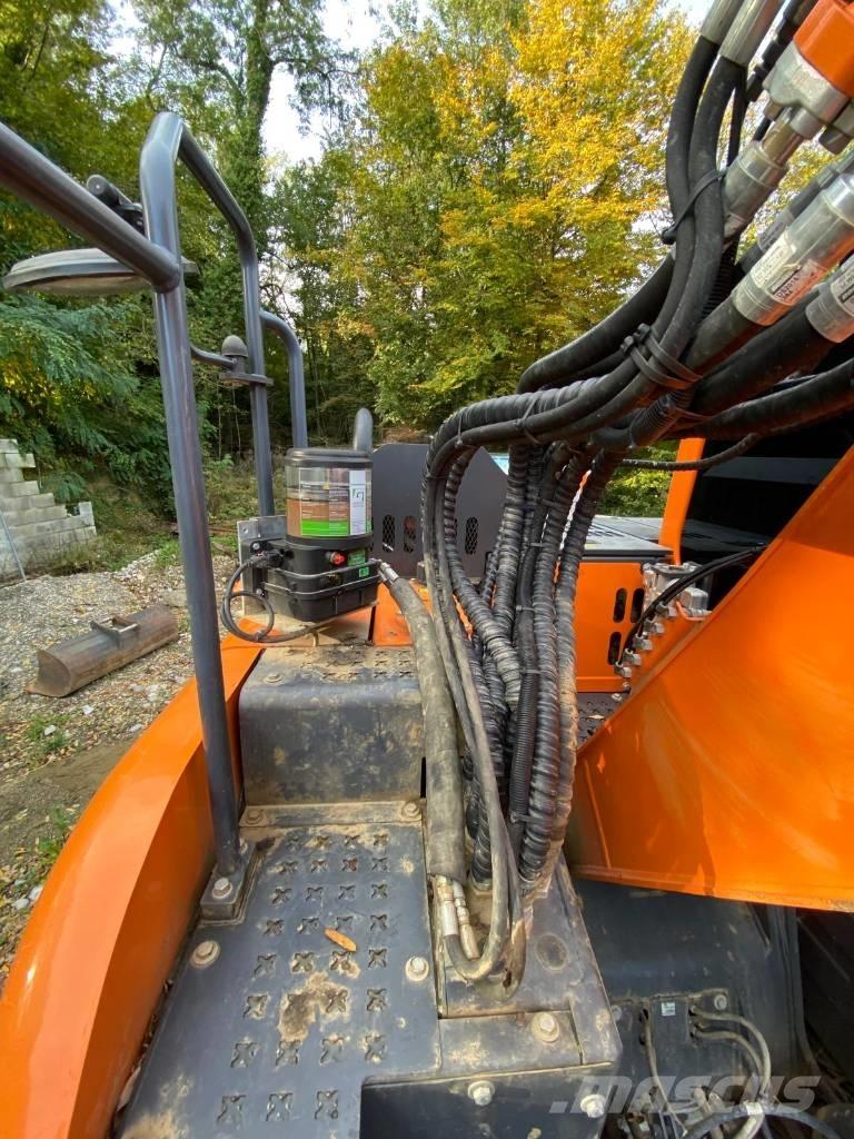 Doosan DX 140 LCR-5 Excavadoras sobre orugas