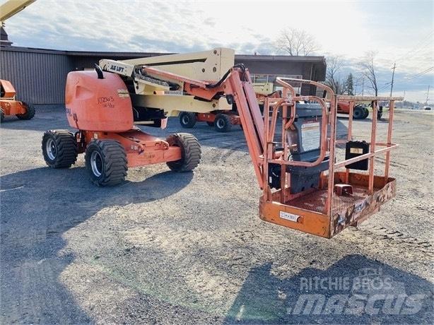 JLG 450 AJ Plataformas con brazo de elevación manual