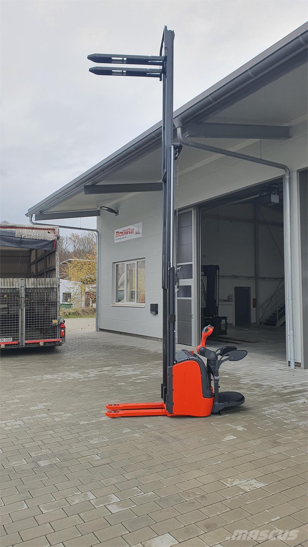 Linde L14AP Apiladoras eléctricos