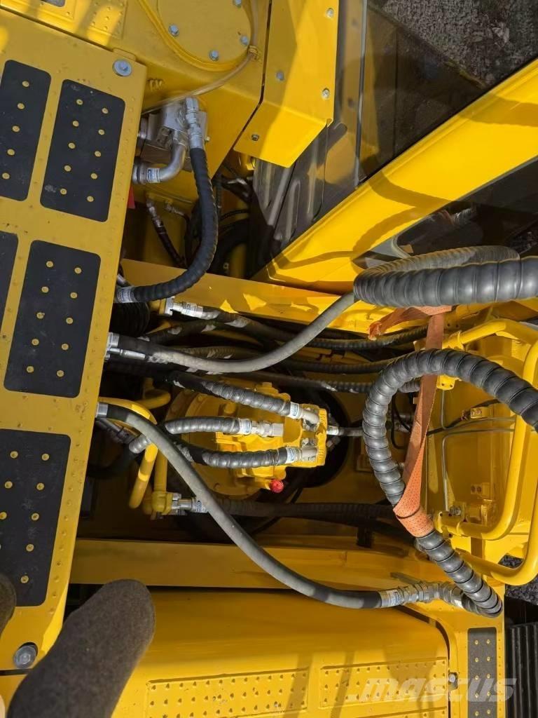 Komatsu 350LC-8 Excavadoras sobre orugas