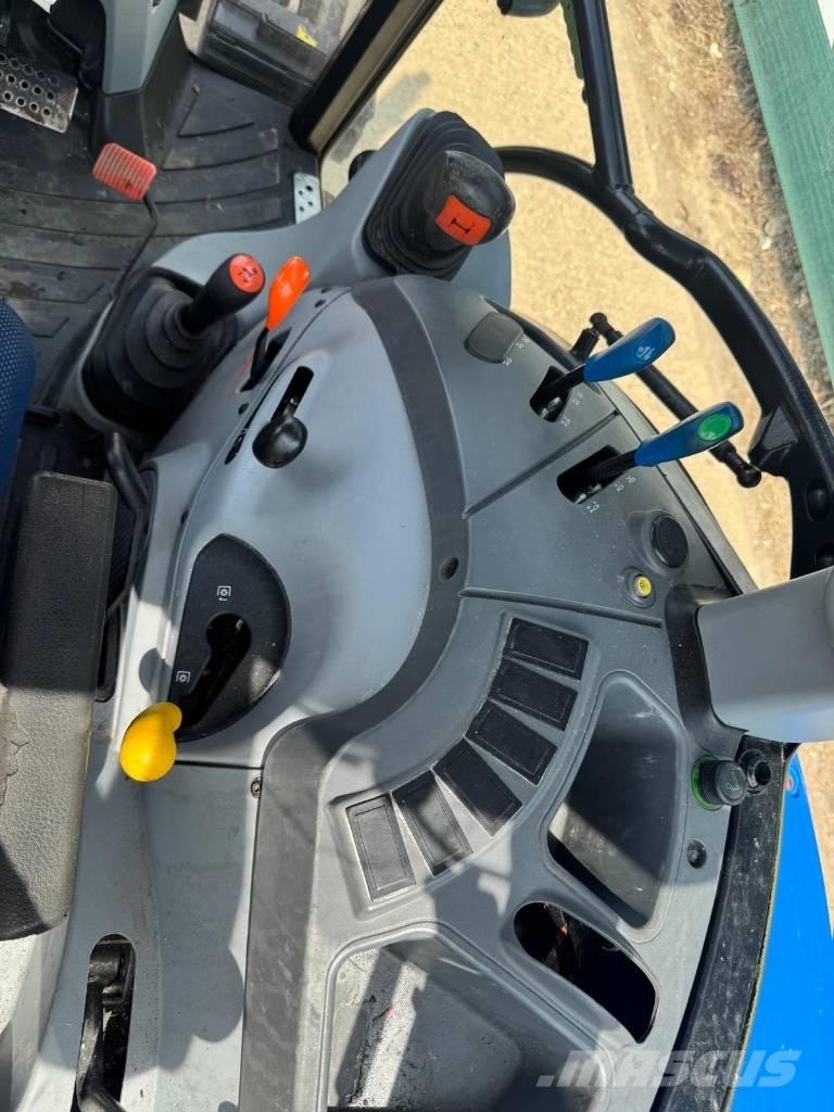 New Holland T 4.65 Tractores