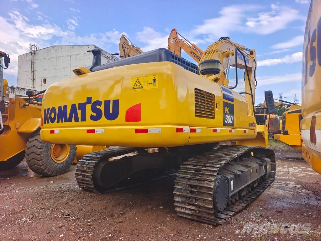 Komatsu PC 300-7 Excavadoras sobre orugas