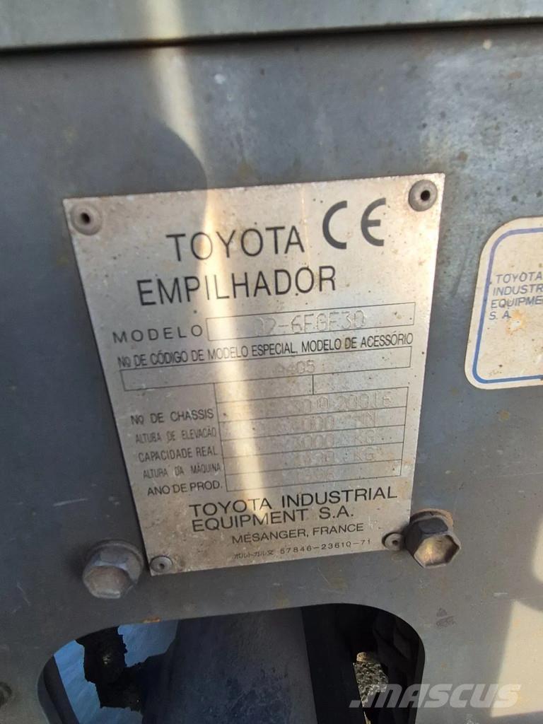 Toyota 02-6fgf30 Camiones LPG