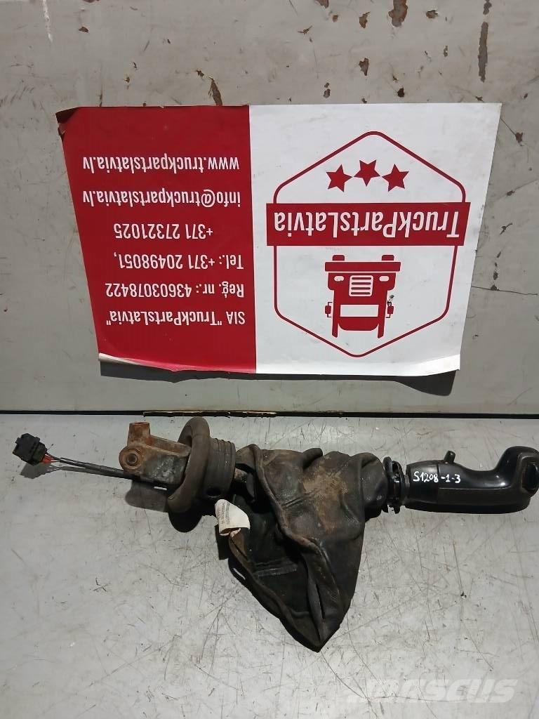 Scania P 94   1518799 Cabinas