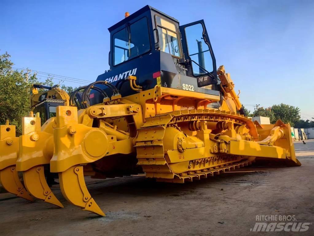 Shantui SD 22 Buldozer sobre oruga