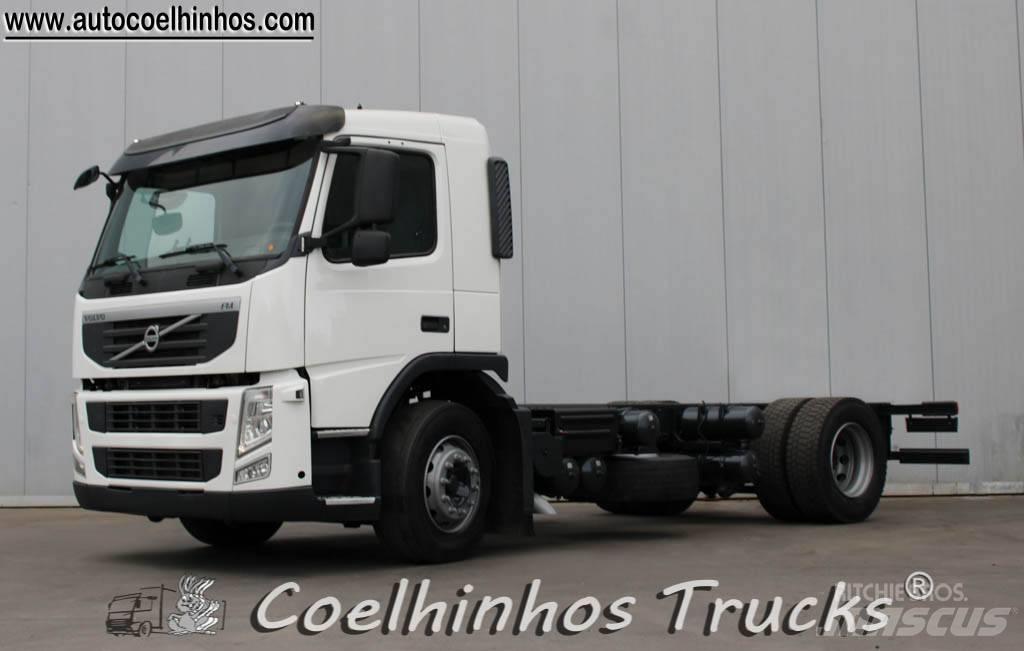 Volvo FM 330 Camiones con chasís y cabina