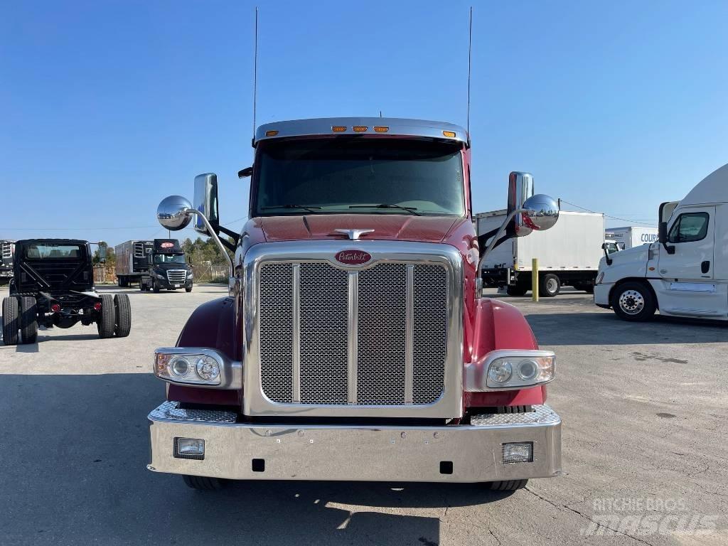 Peterbilt 567 Camiones tractor