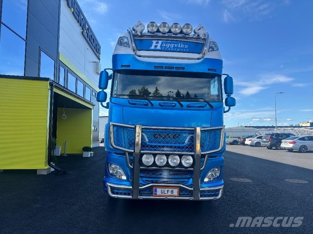 DAF XF 530 6x2*4 Camiones elevadores de gancho