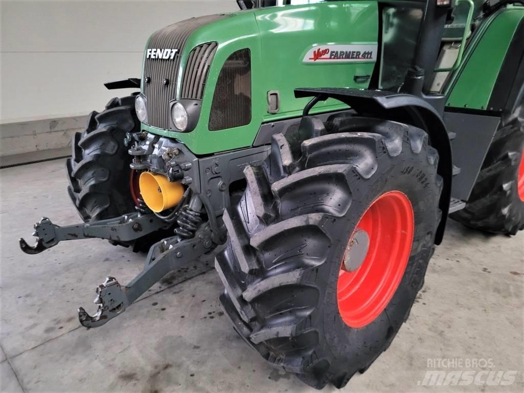 Fendt 411 Vario Tractores