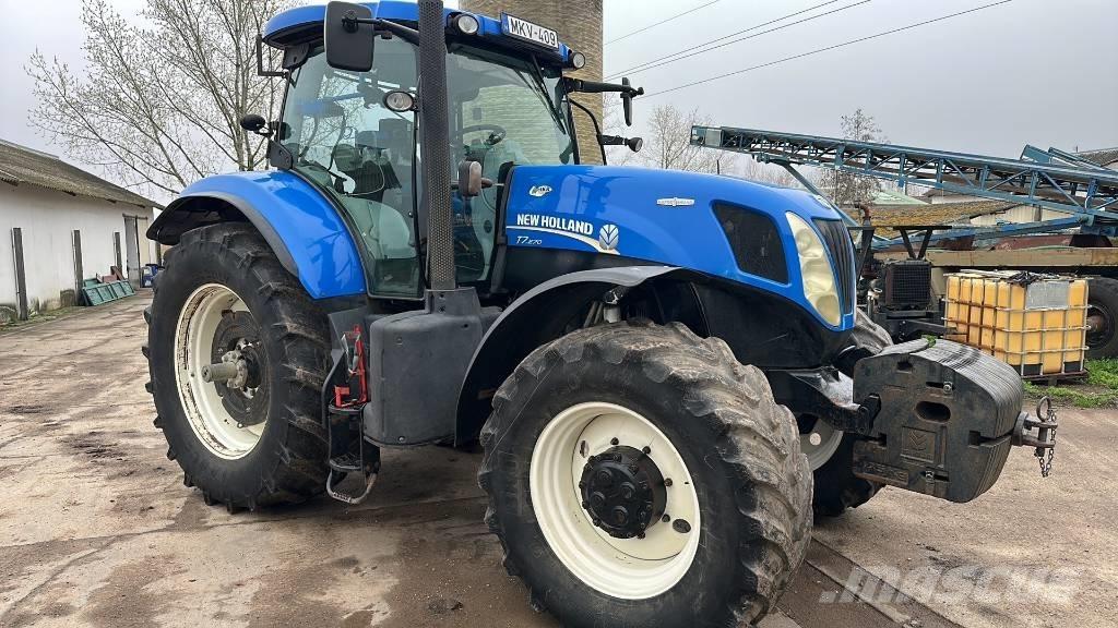 New Holland T 7.270 Tractores