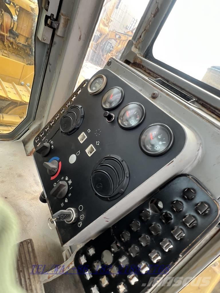 CAT D6G Buldozer sobre oruga