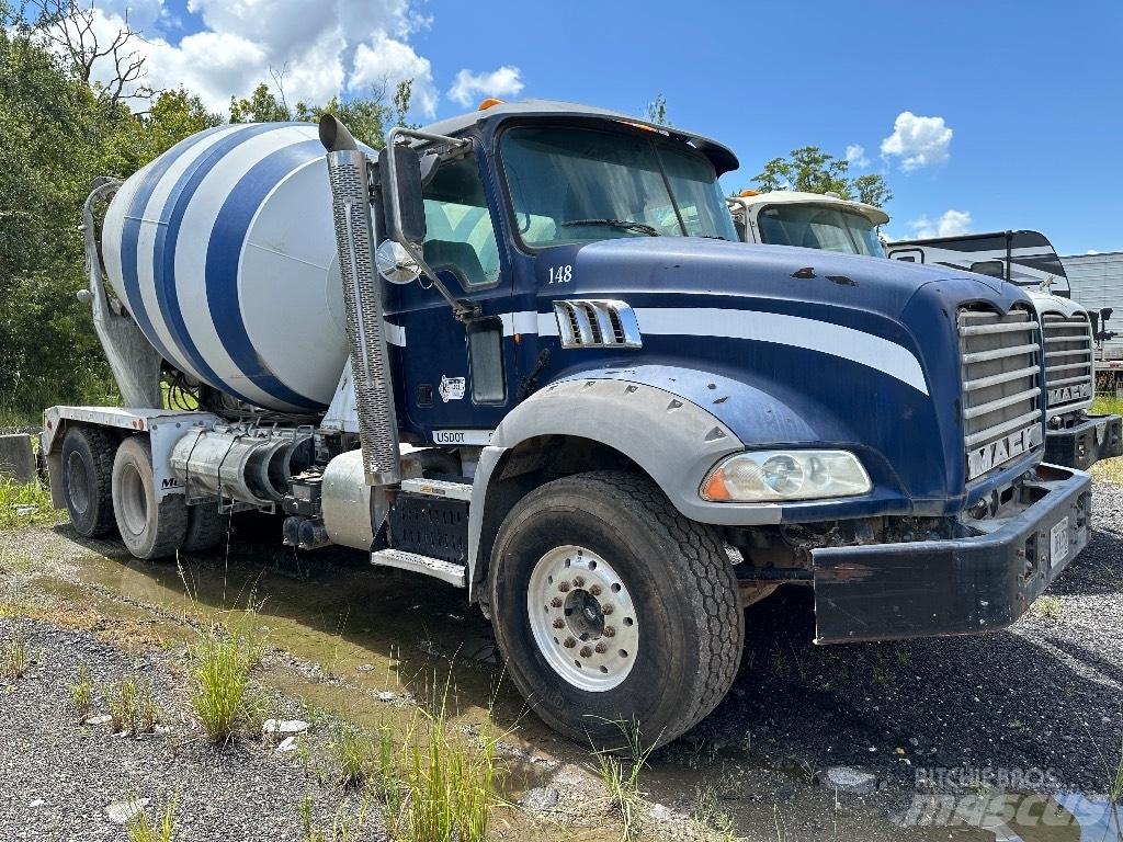 Mack GU 800 Otros camiones