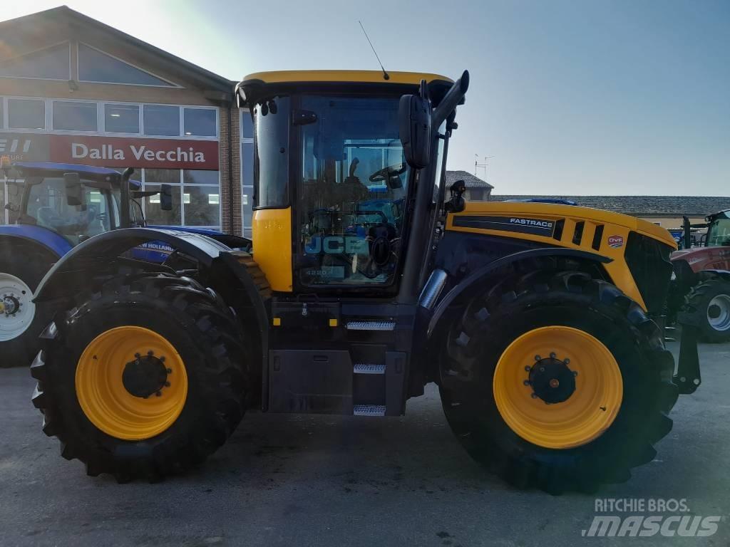 JCB Fastrac 4220 Tractores