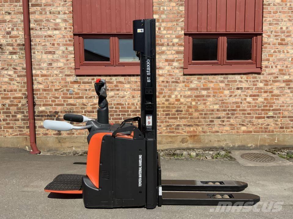 Toyota SPE 120 L Montacargas manual