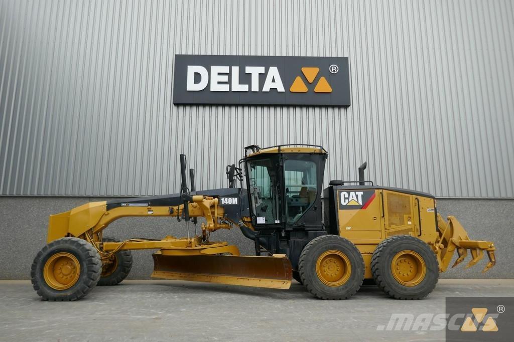 CAT 140M Niveladoras