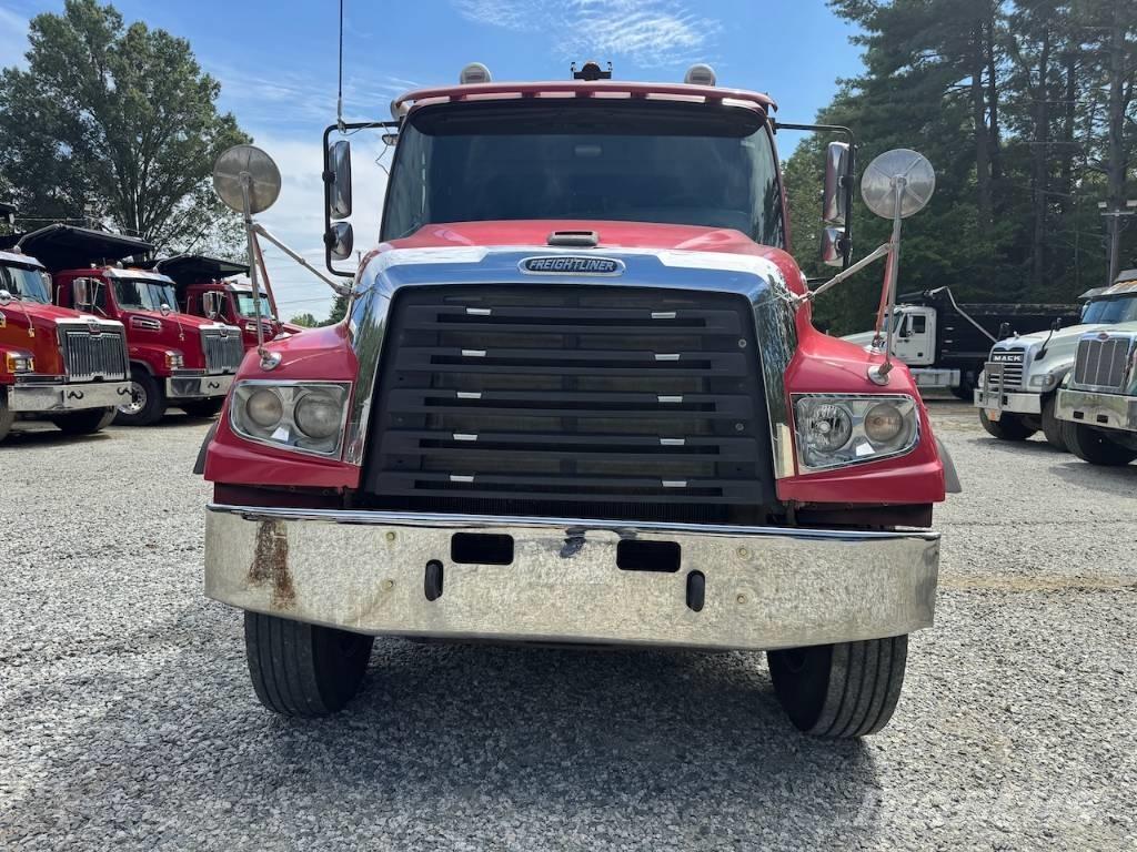 Freightliner 114 SD Bañeras basculantes usadas