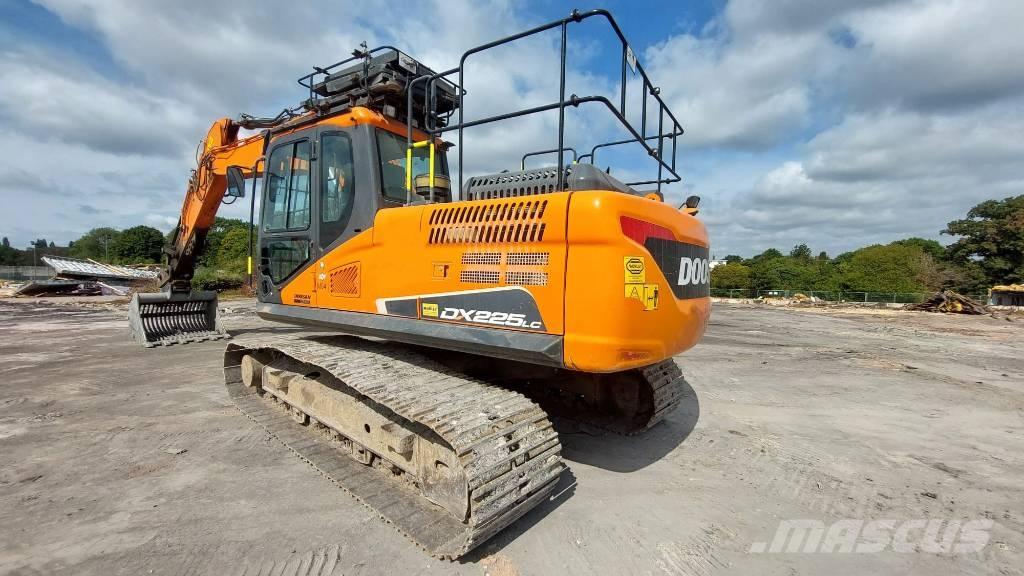 Doosan DX 225 LC Excavadoras sobre orugas