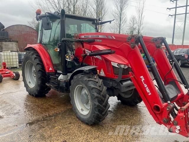 Massey Ferguson 5710 Tractores