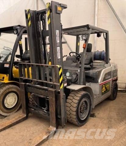 Nissan DX50LPG Camiones LPG