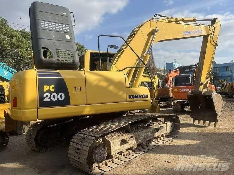 Komatsu PC 200 Excavadoras sobre orugas