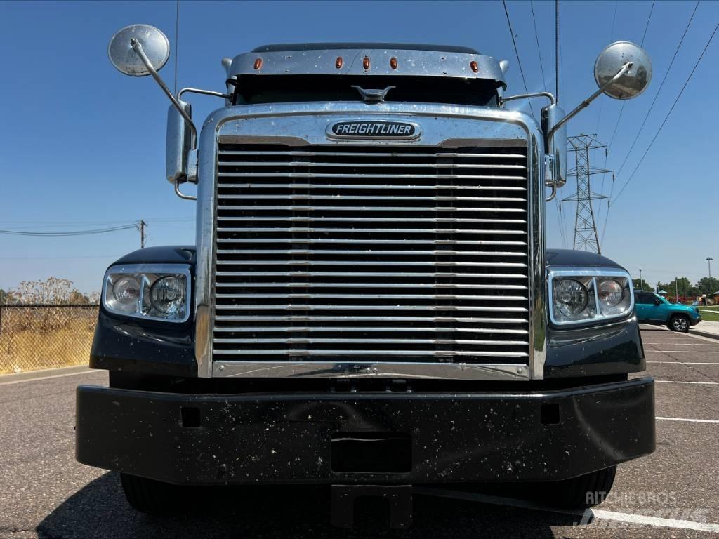 Freightliner 122 SD Camiones tractor