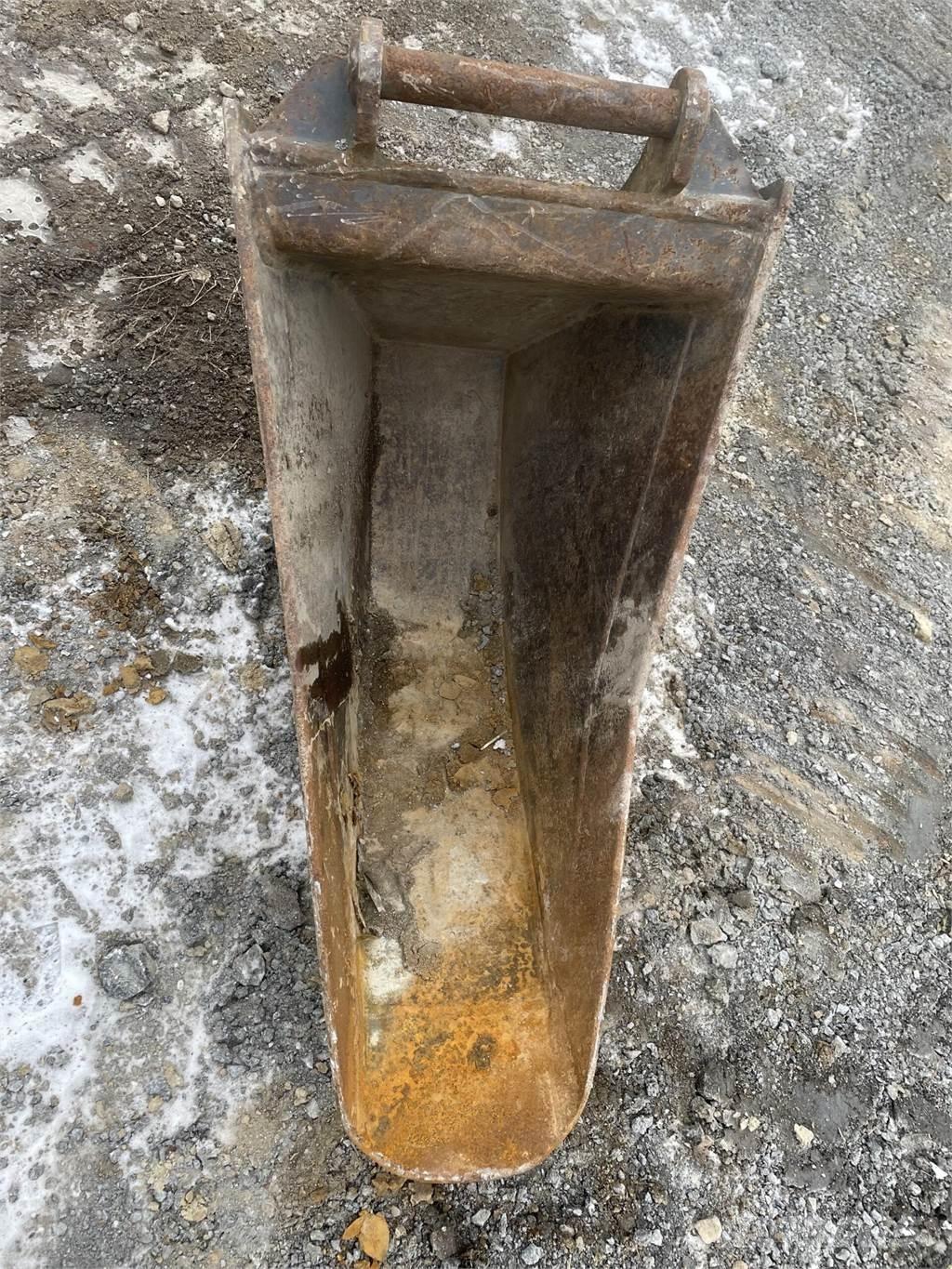 Lännen 8600 G Retrocargadoras