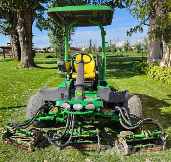 John Deere 7500 A Máquinas de calles