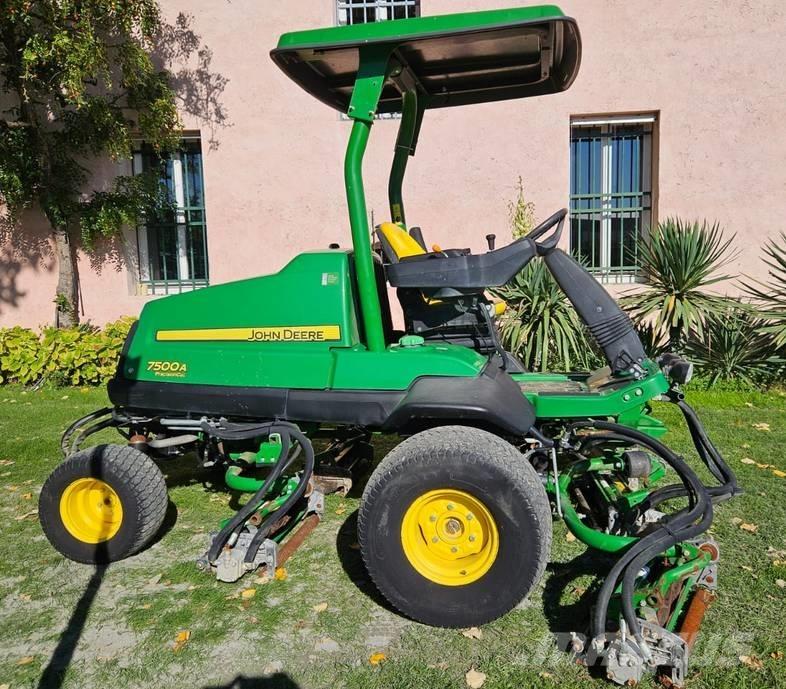 John Deere 7500 A Máquinas de calles