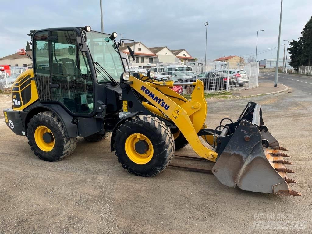 Komatsu WA70M-8E0 Cargadoras sobre ruedas