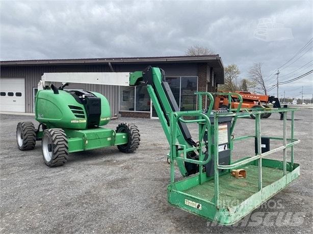 JLG 600 AJ Plataformas con brazo de elevación manual