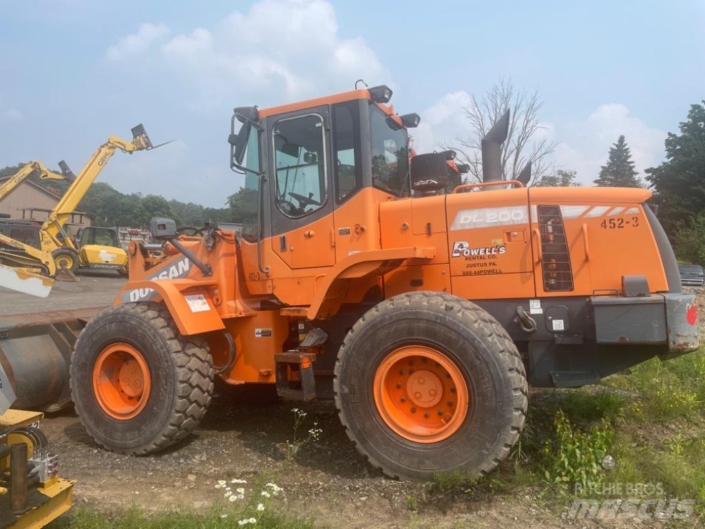 Doosan DL 200 Cargadoras sobre ruedas