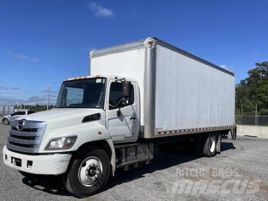 Hino 268 Camiones con caja de remolque