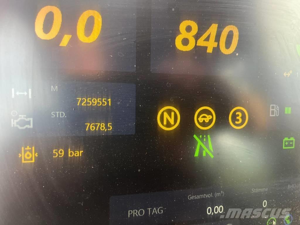 Komatsu 931 XC Cosechadoras