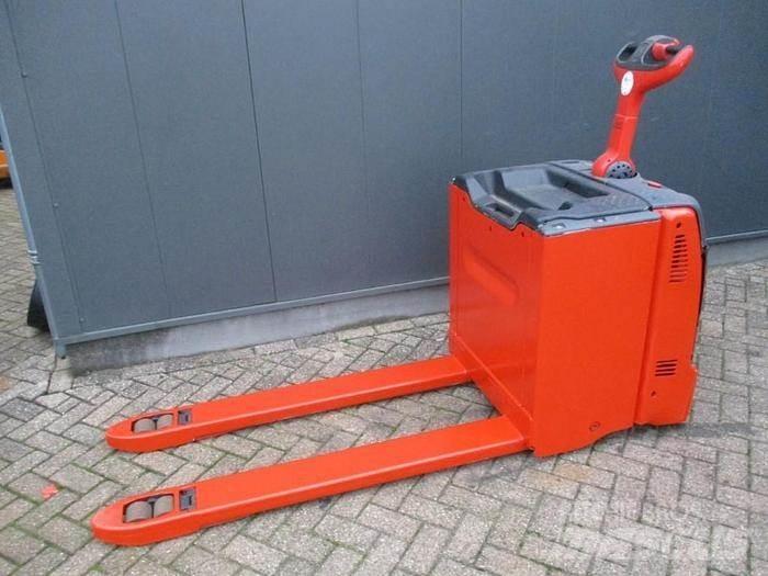 Linde T30 Montacargas de baja elevación