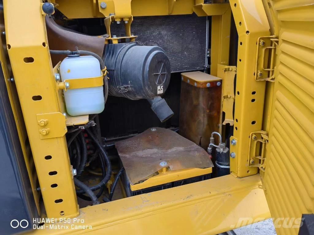 Komatsu PC130 Excavadoras sobre orugas