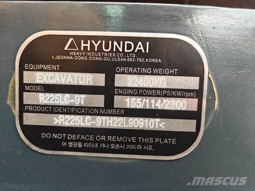 Hyundai 225LC—9T Excavadoras sobre orugas