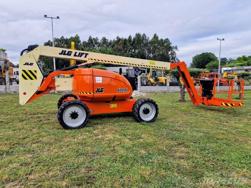 JLG 600 AJ Plataformas con brazo de elevación manual